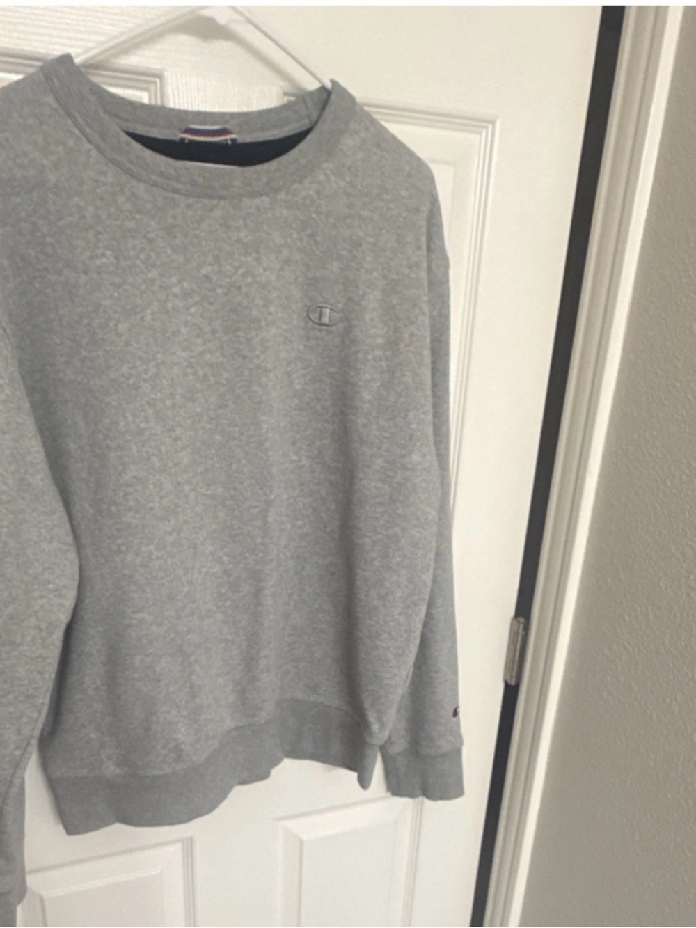 Champion Men's Crewneck Sweatshirt - Light Gray
